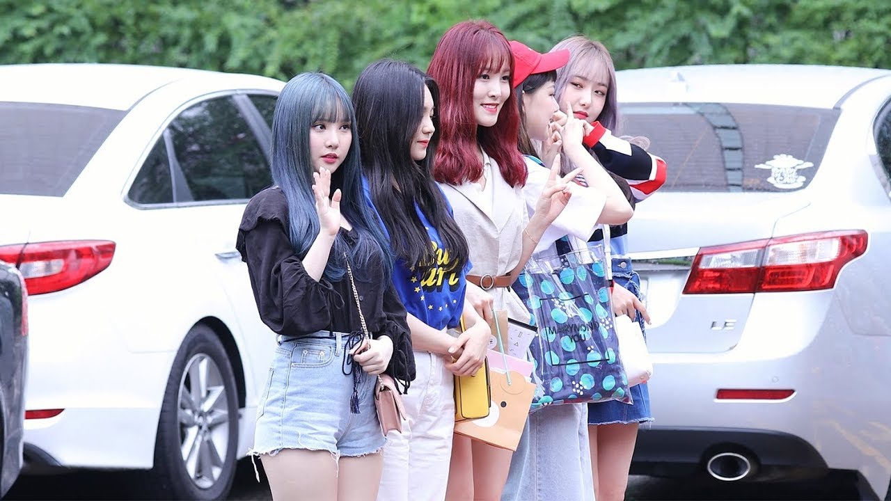 180629 여자친구(GFRIEND) 뮤직뱅크 출근길 [뮤뱅 상반기 결산] 4K 직캠 by 비몽