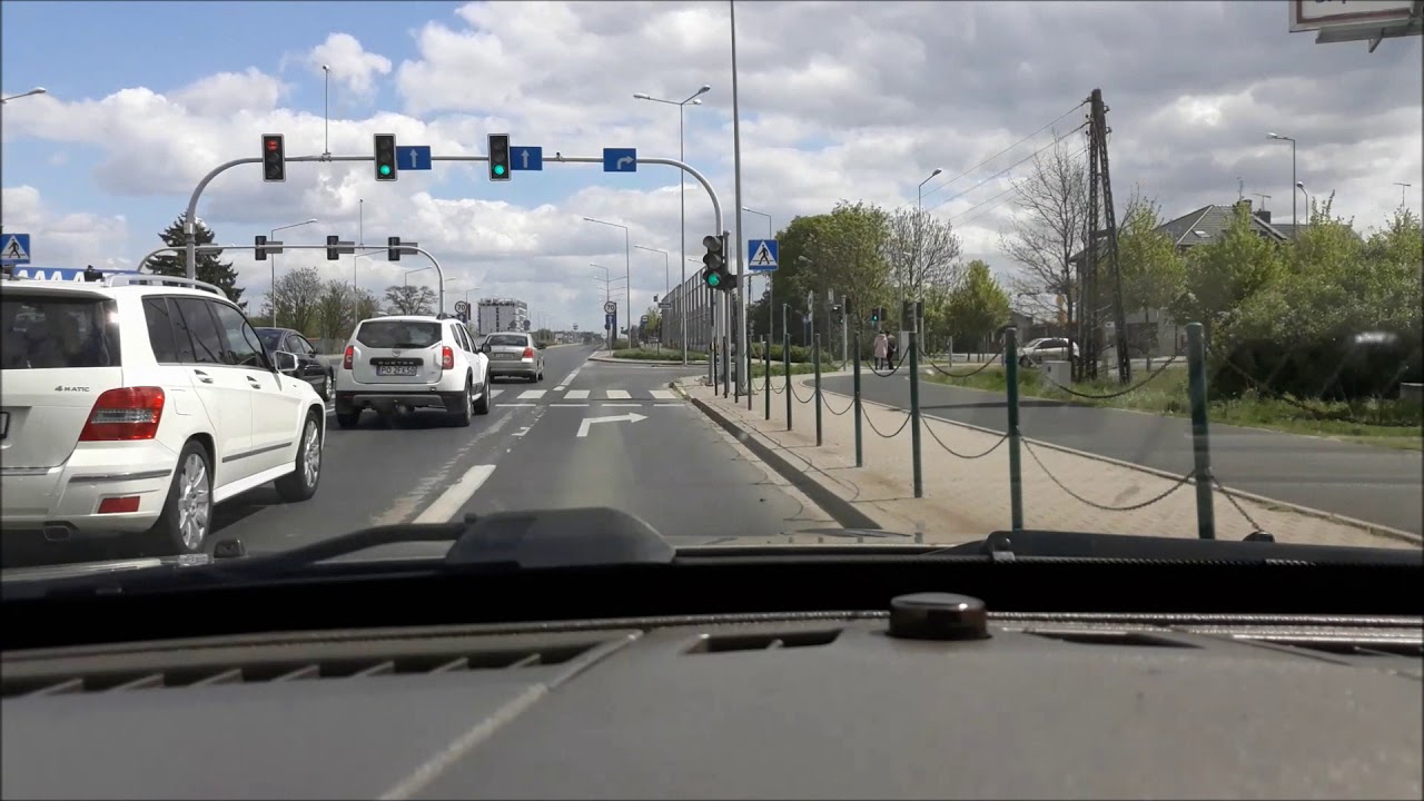 Jeep WK/WH 5.7 Hemi Exhaust sound - Poznan city (Poland)