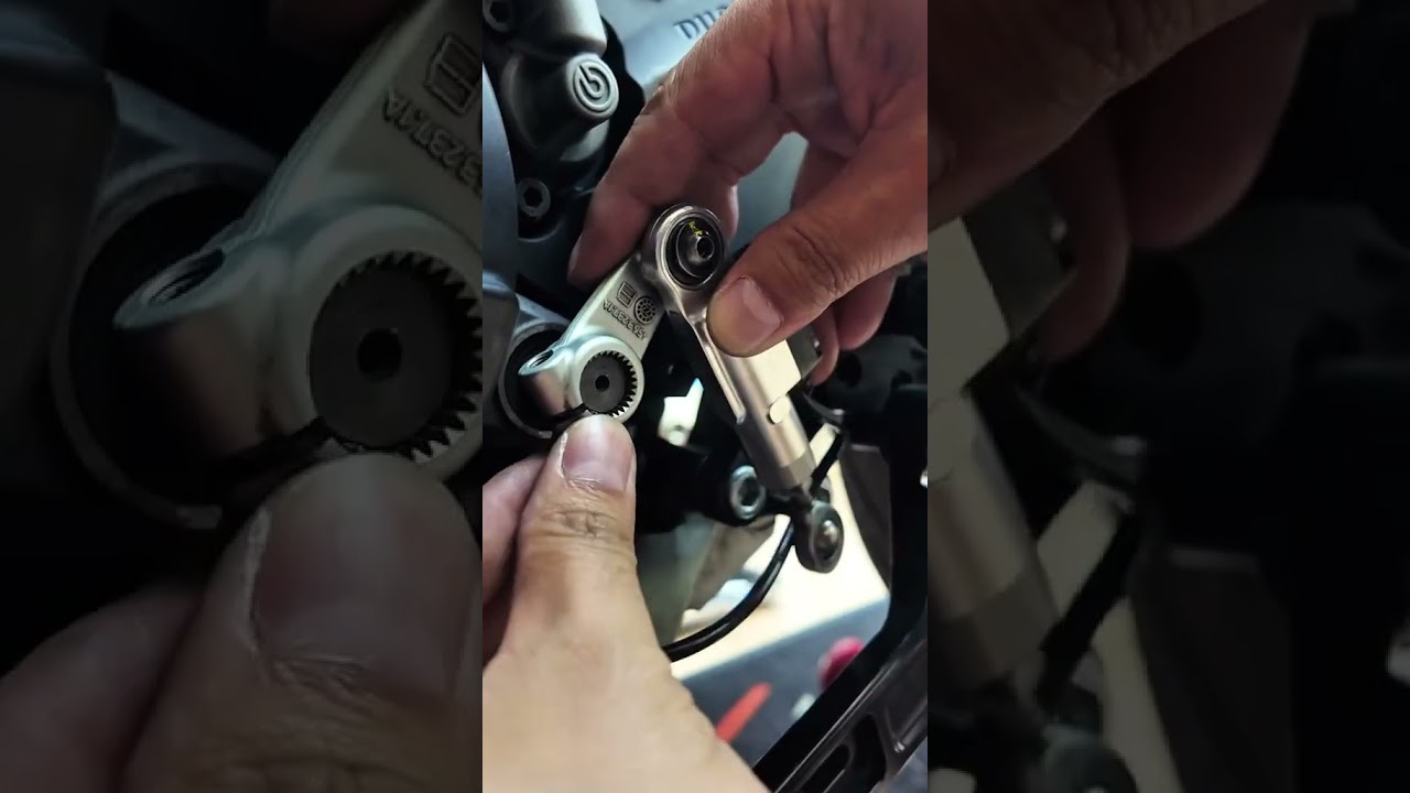 REVERSE MODE ON #ducati #service#timless #serviceducati #automobile #speedup #shorts