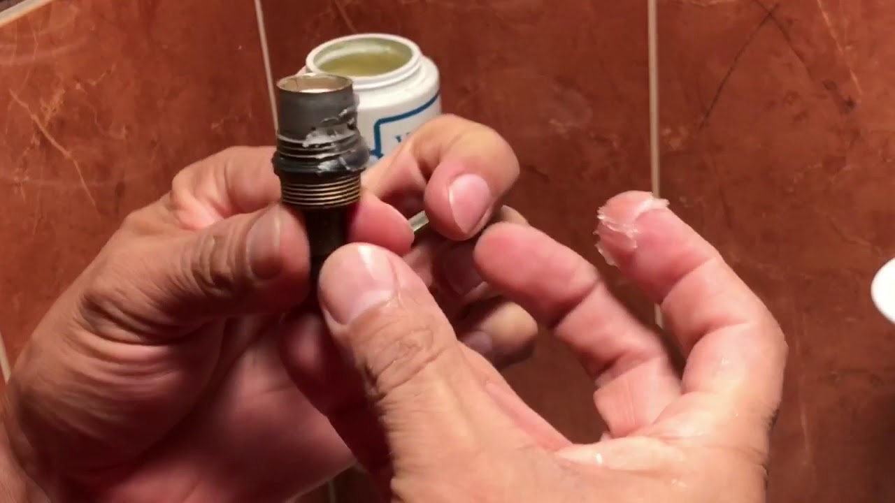 Como reparar una gotera de lavabo con llave de 1/4 de giro