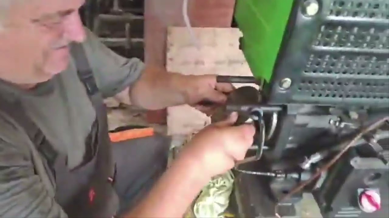 Reparatia unui motor de motocultor model Bizon , la care i sa spart pistonul .