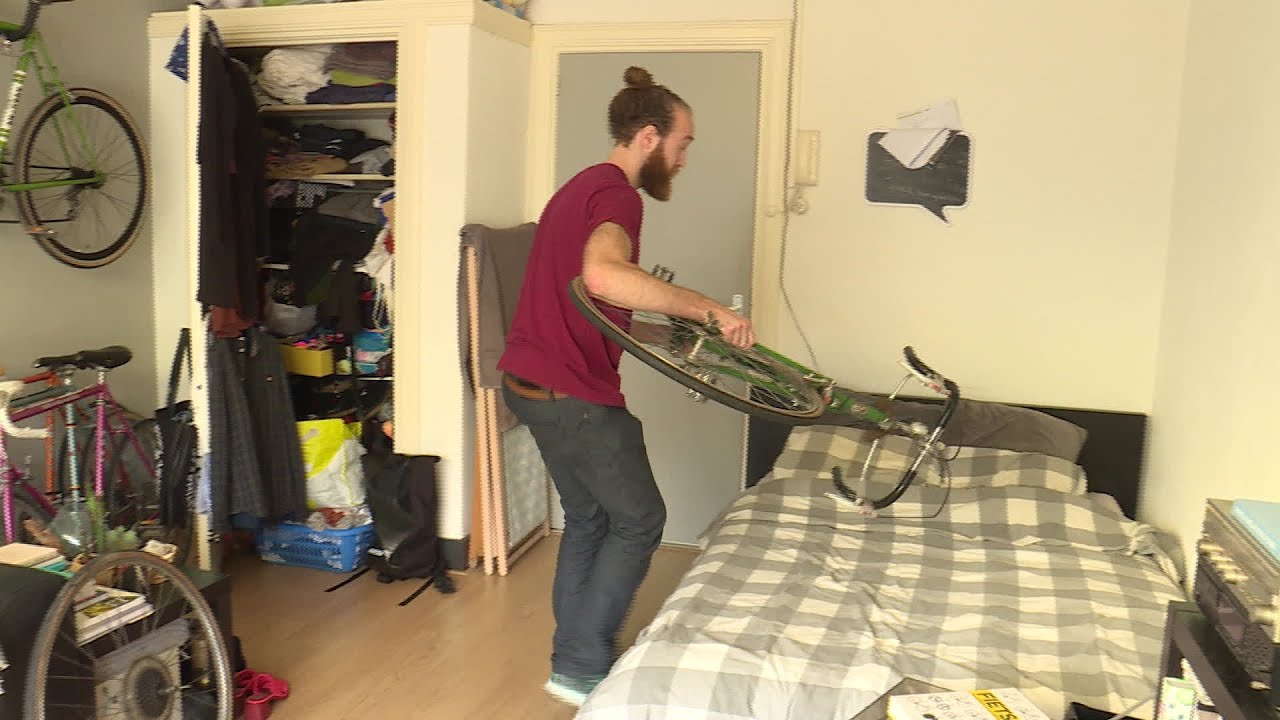 Bram Mulder geeft oude fietsen een nieuwe kans