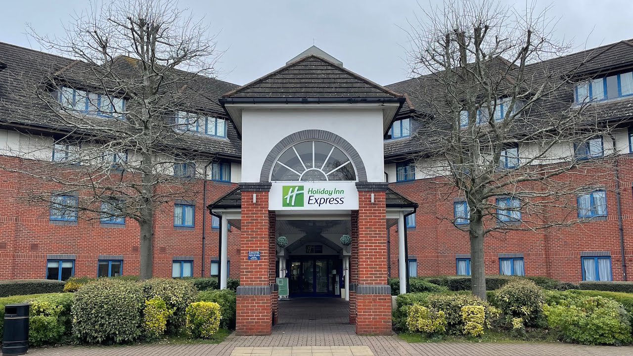 Holiday Inn express NEC Birmingham quick look including carpark and breakfast options