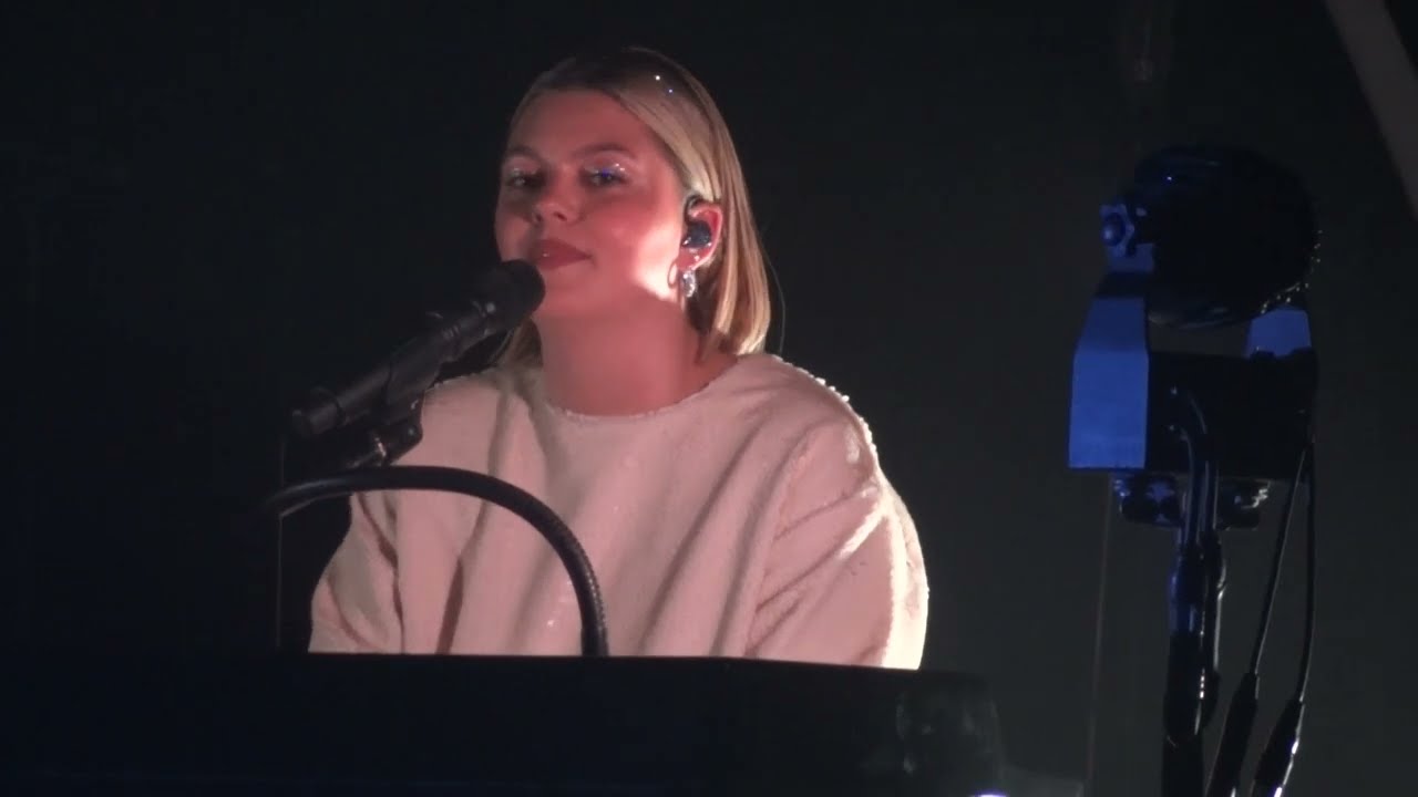 Louane - Si t'étais là - Paris, 24.06.2023