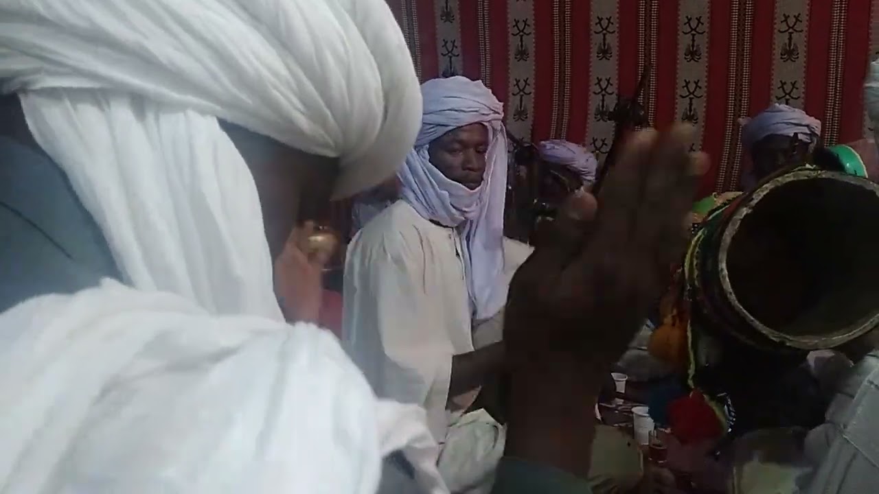 بسم آلَلَهّ ابدية خلاقي جود عليا  تقصيرة مع فرقة ولاد توات