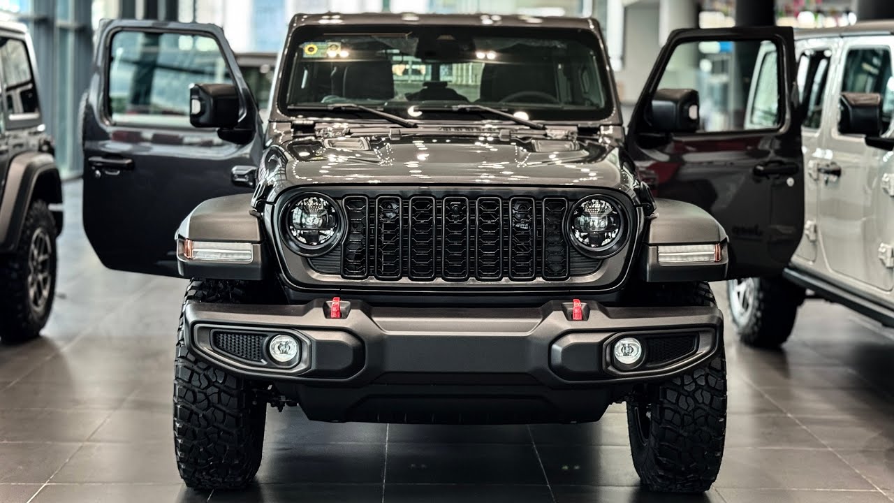 The 2025 Jeep Wrangler Rubicon 4x4 King Off-Road Luxury SUV - Review