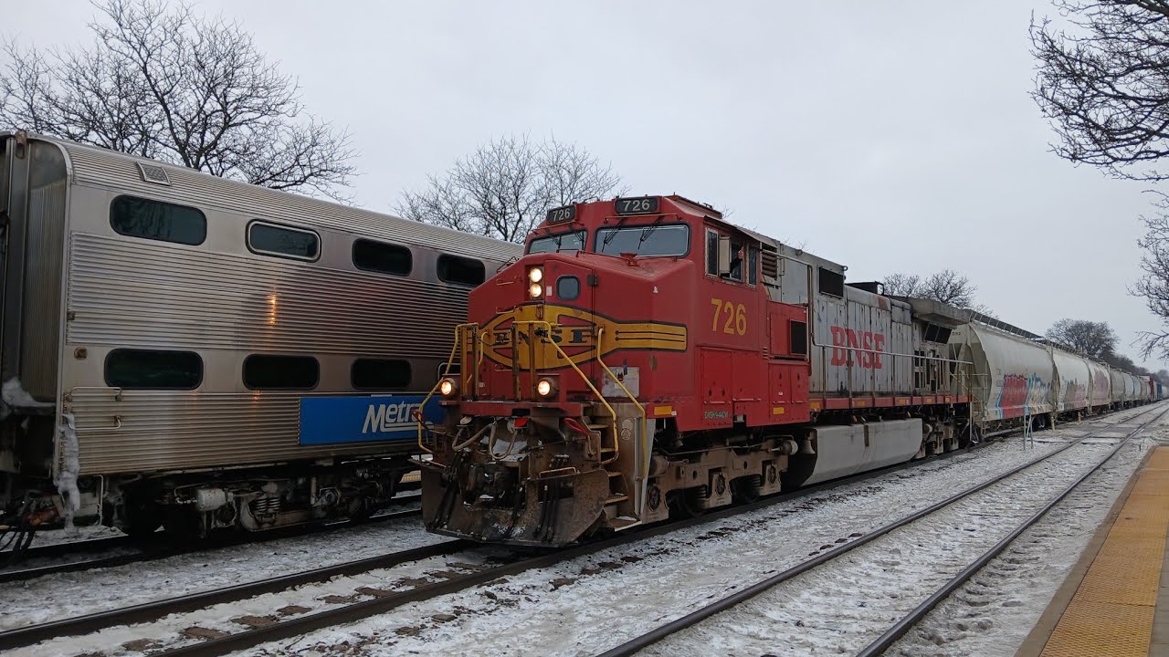 Trainspotting Lagrange and seeing a ATSF Fakebonnet Leading!