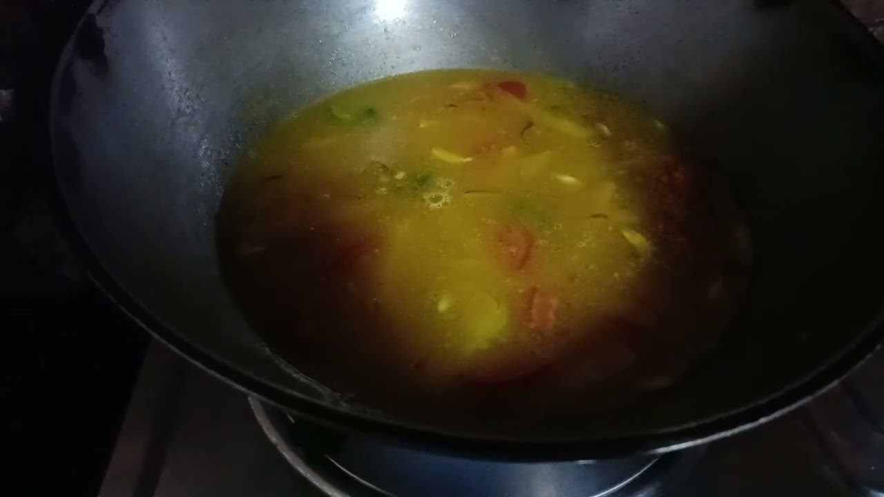 আজ আমি পড়েছি ডাল চাচ্ছি