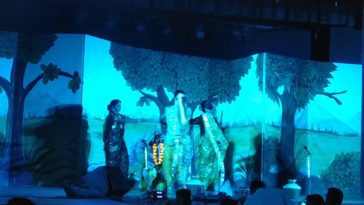 युगे युगे अवतरलो मी- अभिलाषा नमन मंडळ, मुंबई