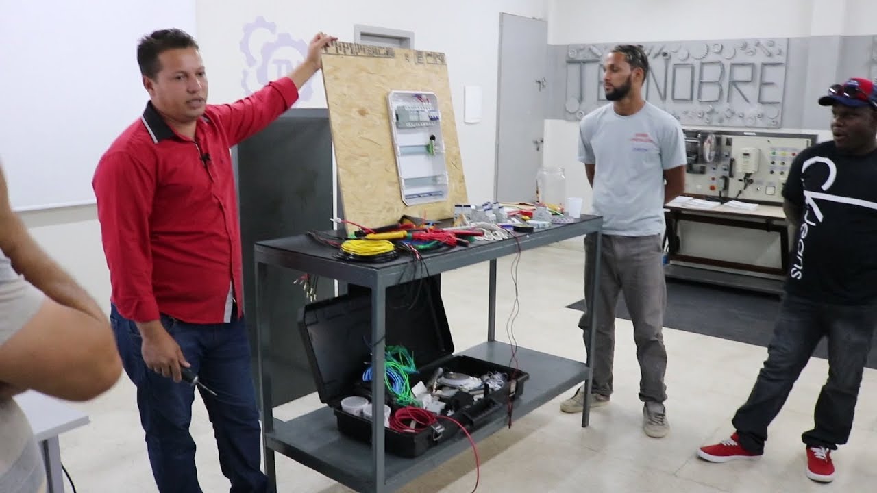 Curso de Elétrica presencial - On-site Electrical Course