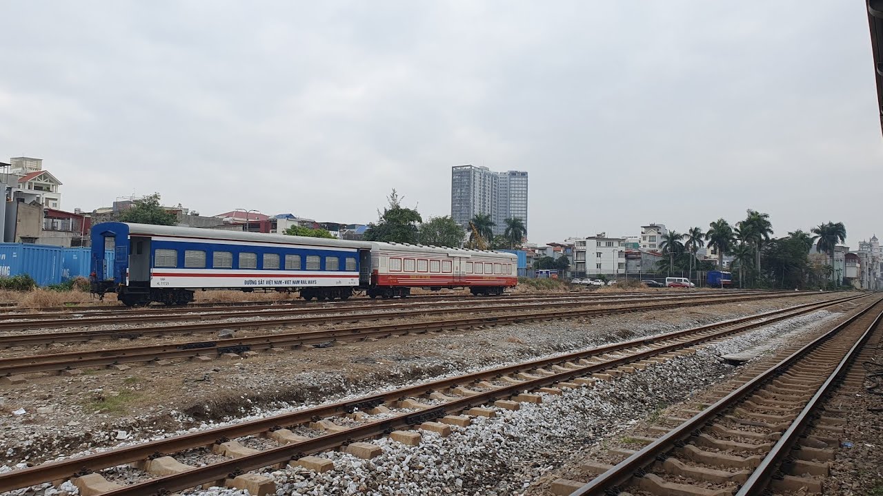 Sân ga Hải Phòng vắng tanh vào một buổi chiều buồn