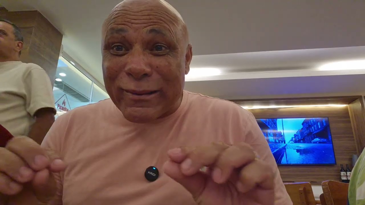 Participei do aniversário do meu grande amigo  numa churrascaria 