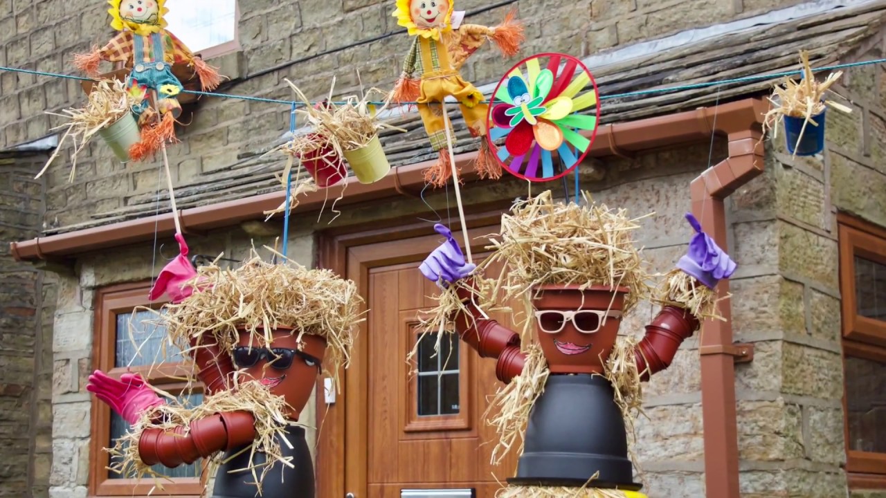 Worsthorne & Hurstwood Scarecrow Festival 2017, Lancashire