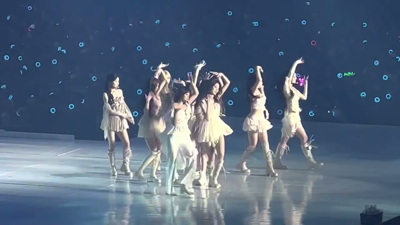 230416 TWICE 트와이스 FANCY + The Feels