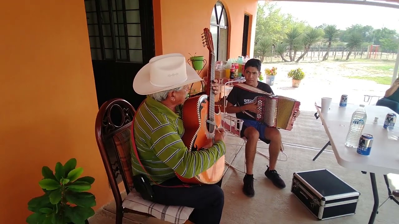 Lindolfo Guerrero y Yahir Pérez