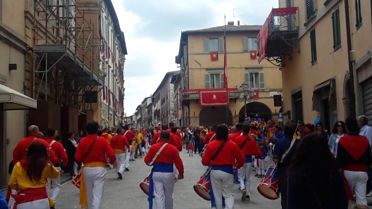 Fabiopizzicato-Gubbio Festa Ceri 2017-I tamburini.
