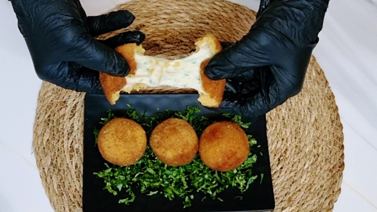 ​كرات البطاطا بالجبنة السايحة 🧀 أسرار القرمشة وتفريزات رمضان 2026 بمكونات من البيت