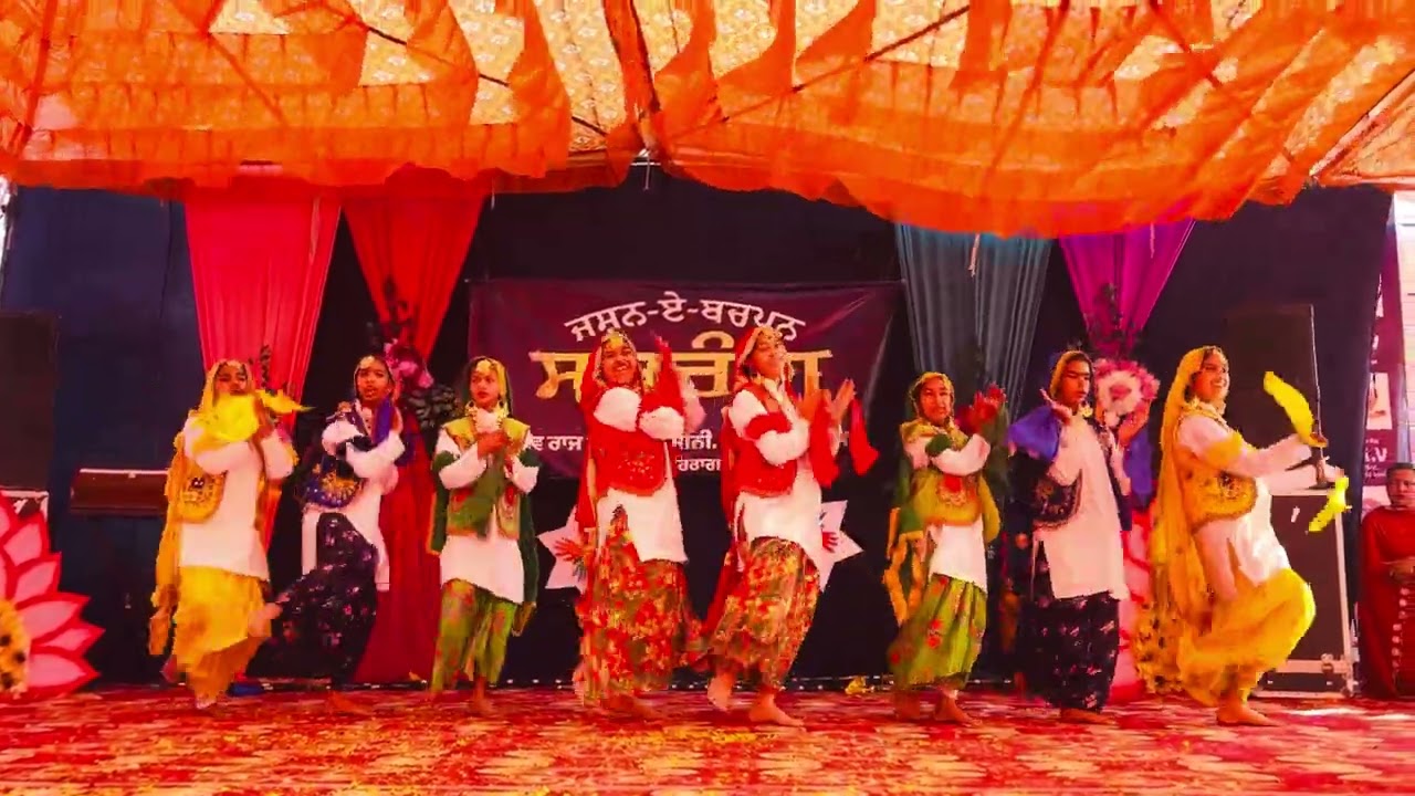 Bhangra live performance ￼