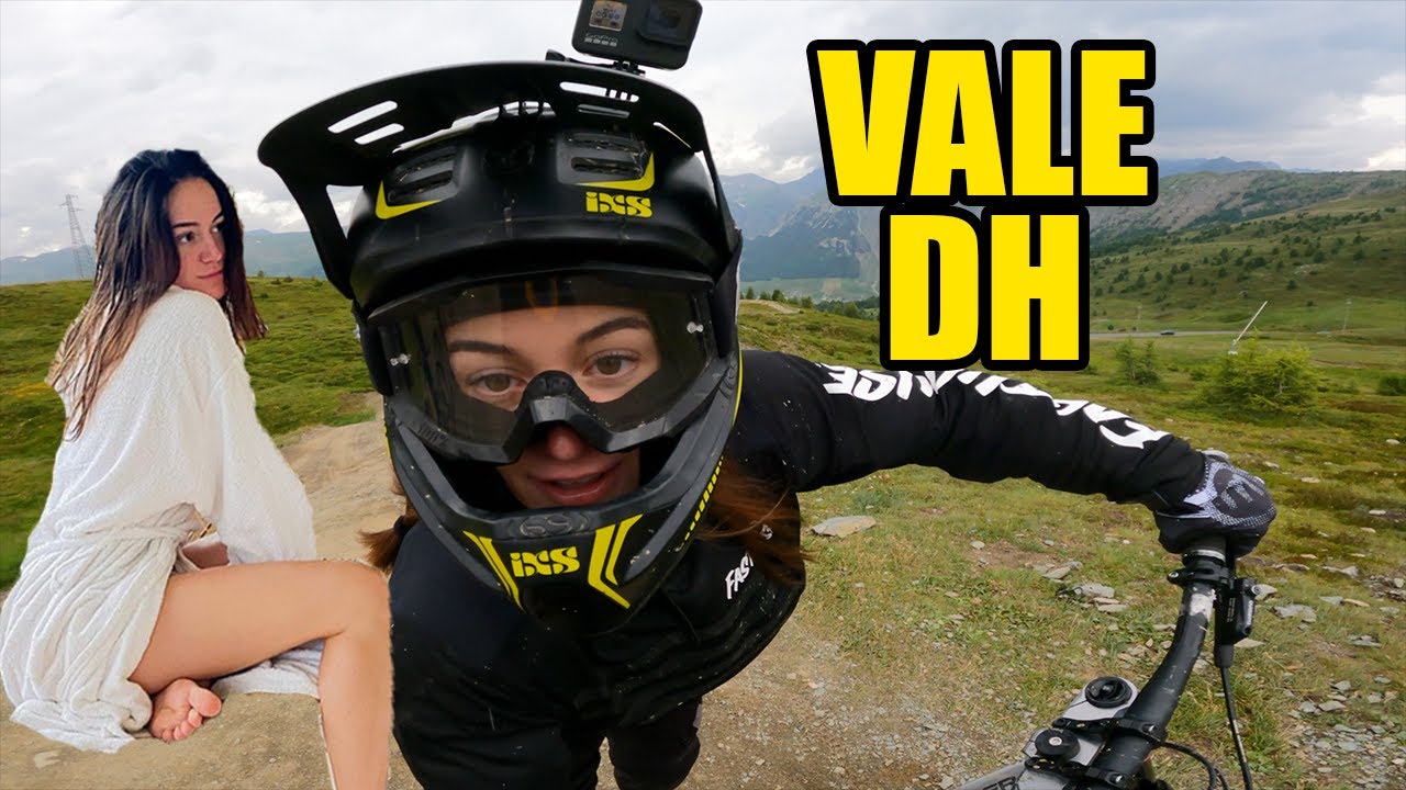 PRIMA VOLTA DI UNA RAGAZZA IN DOWNHILL - VALENTINA ROCCA AL MOTTOLINO