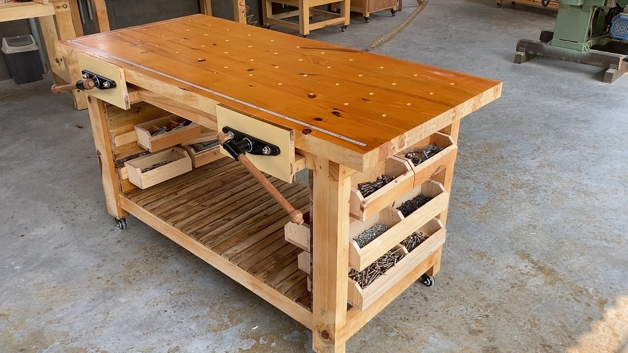 Restoring An Impressive Old Workbenches //  How To A Refinishing An Old Workbench