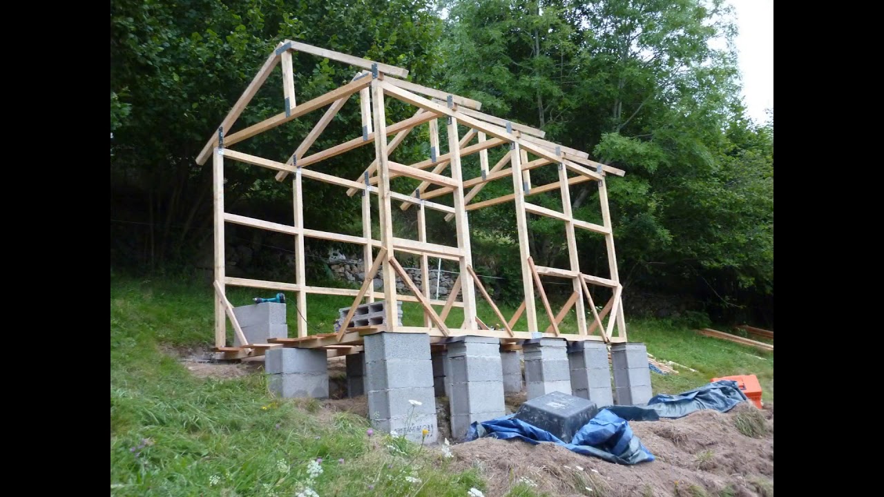 Construction d'une cabane en bois