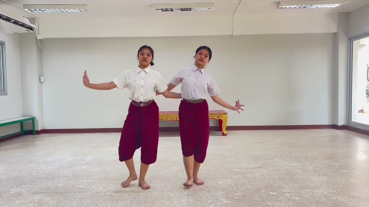 ศุภลักษณ์อุ้มสม