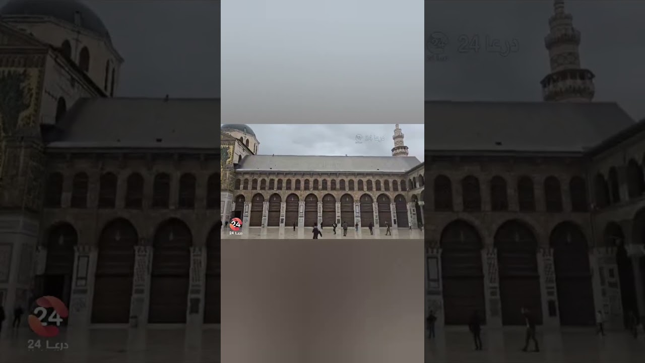لحظة رفع أذان الظهر من المسجد الأموي في العاصمة دمشق