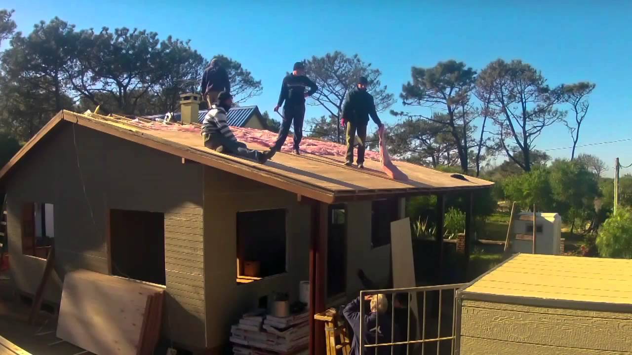 Cabaña de Madera de Ele y Vic