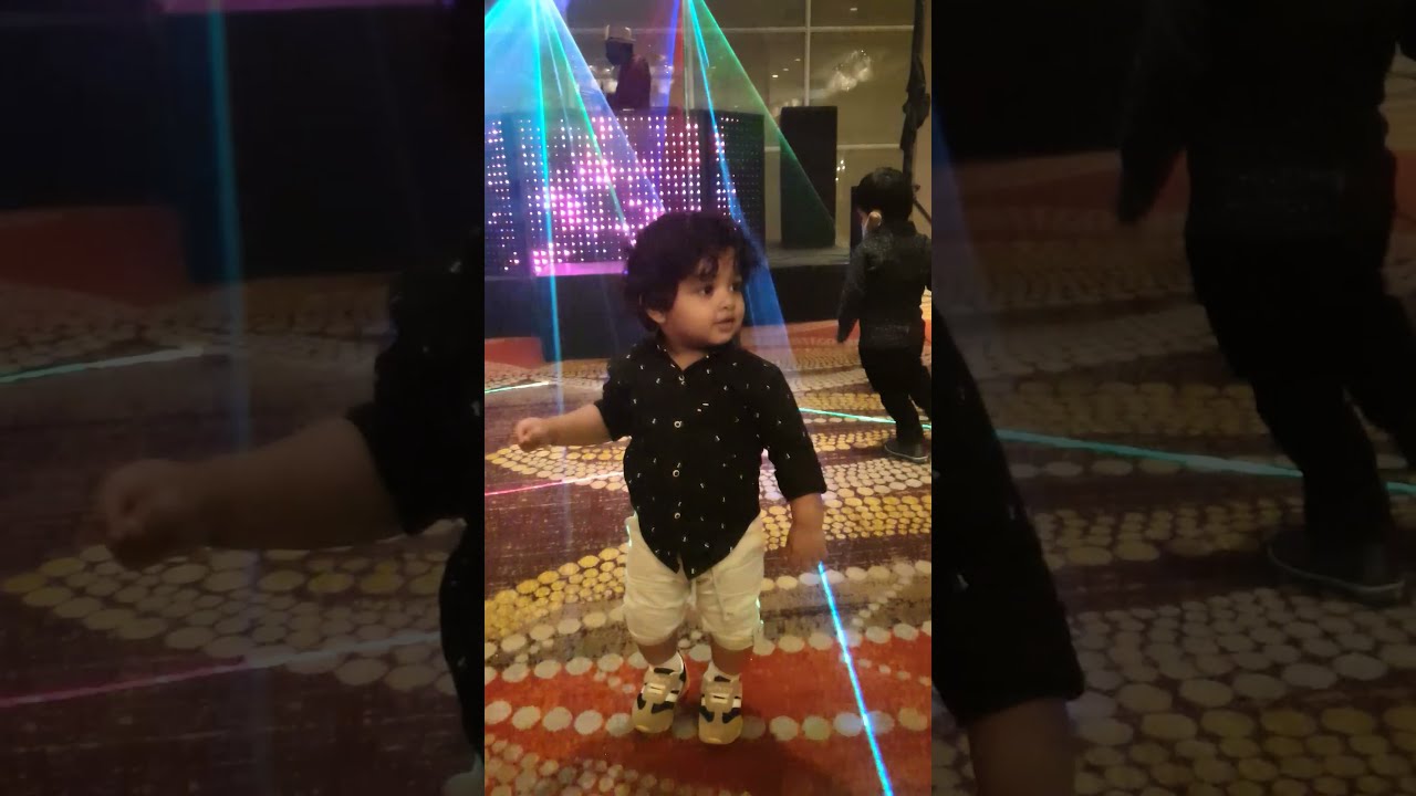 This is how Avon starts his new year | Happy New Year 2022 #newyear #shorts #Sanjee with Randi