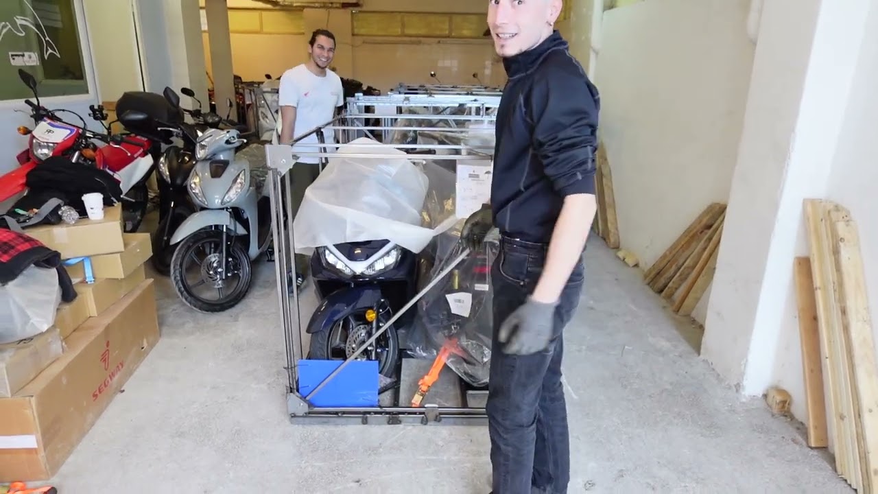unboxing HONDA PCX125 two colors 2026