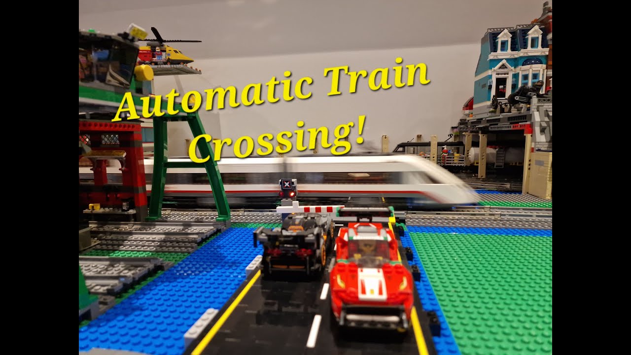 Lego City Update 14 - Automatic Railroad Crossing and a MILS road curved corner turn.
