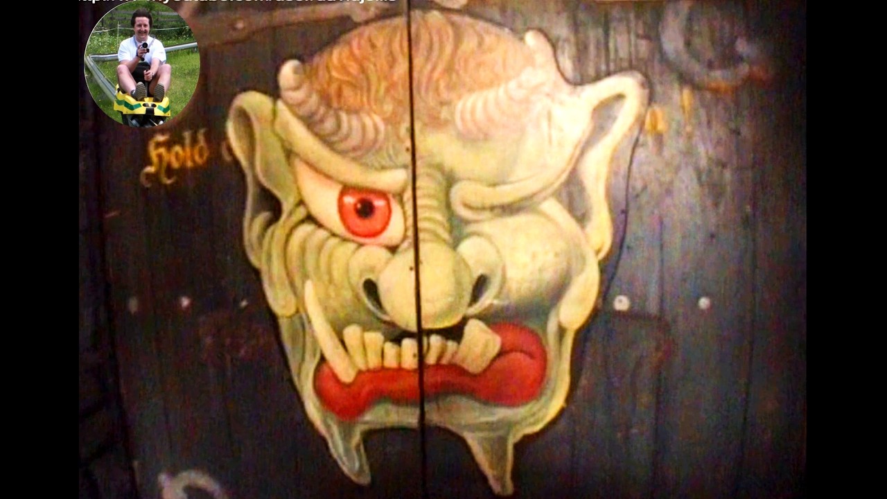 Spøgelsestoget Ghost Castle (2007 On-Ride POV) - Bakken Amusement Park Denmark