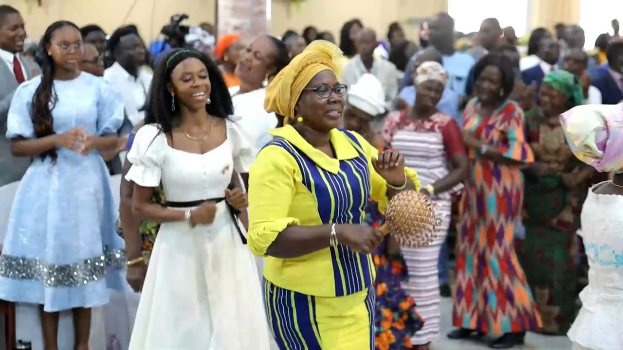 Hot Pentecost Praise Medley 🔥– Welcome Service for Apostle Anthony Mensah & Family