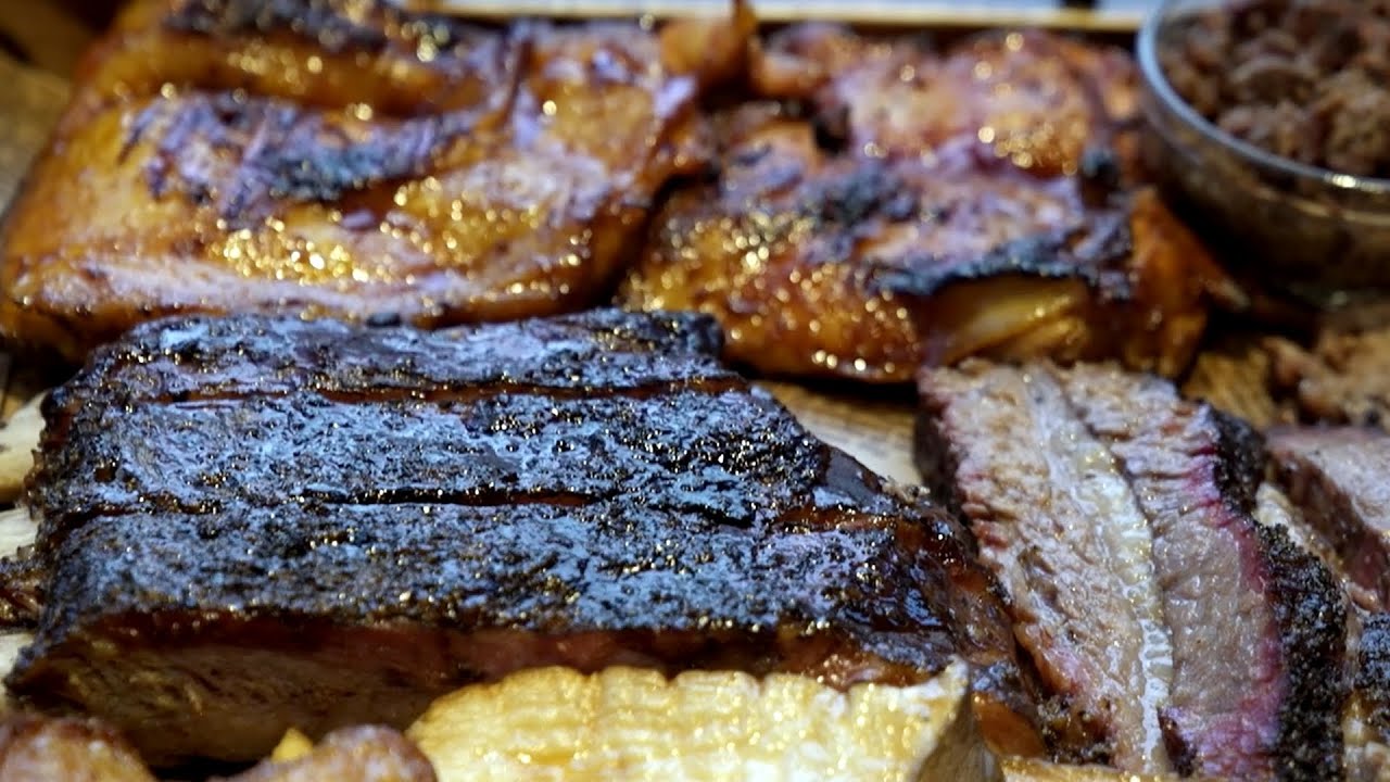 [Inside the Kitchen] Gorgeous barbecue smoked at low temperature for 9 hours!!