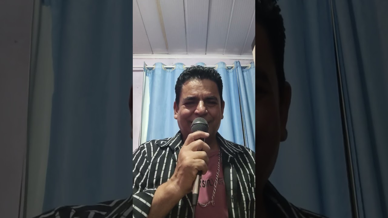 Roberto barbosa e seu teclado música cara erado 