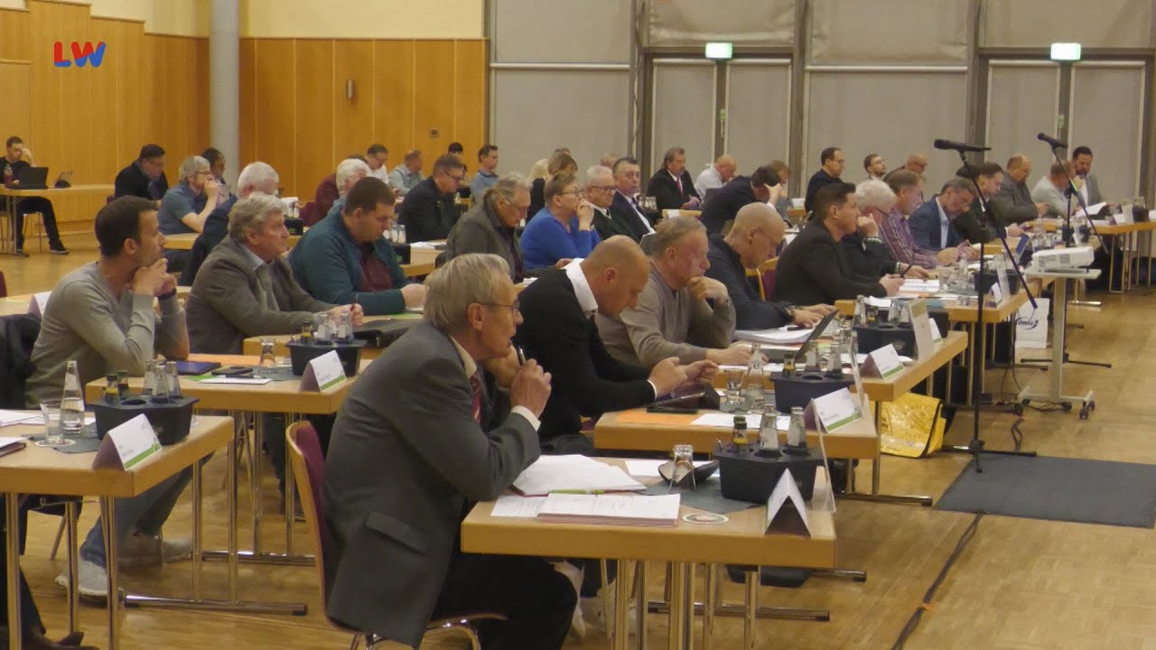Falkenberg/E.: Elbe-Elster-Landrat nimmt in Kreistagssitzung Stellung - LAUSITZWELLE