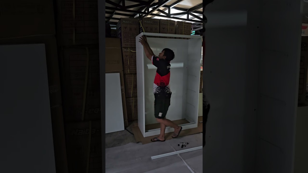 Cara merakit lemari besi ukuran 120 pintu dua. 