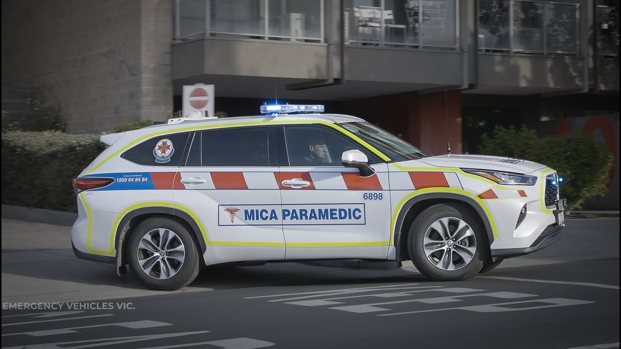 Ambulance VIC - MICA Response 29 Turning Out / Responding
