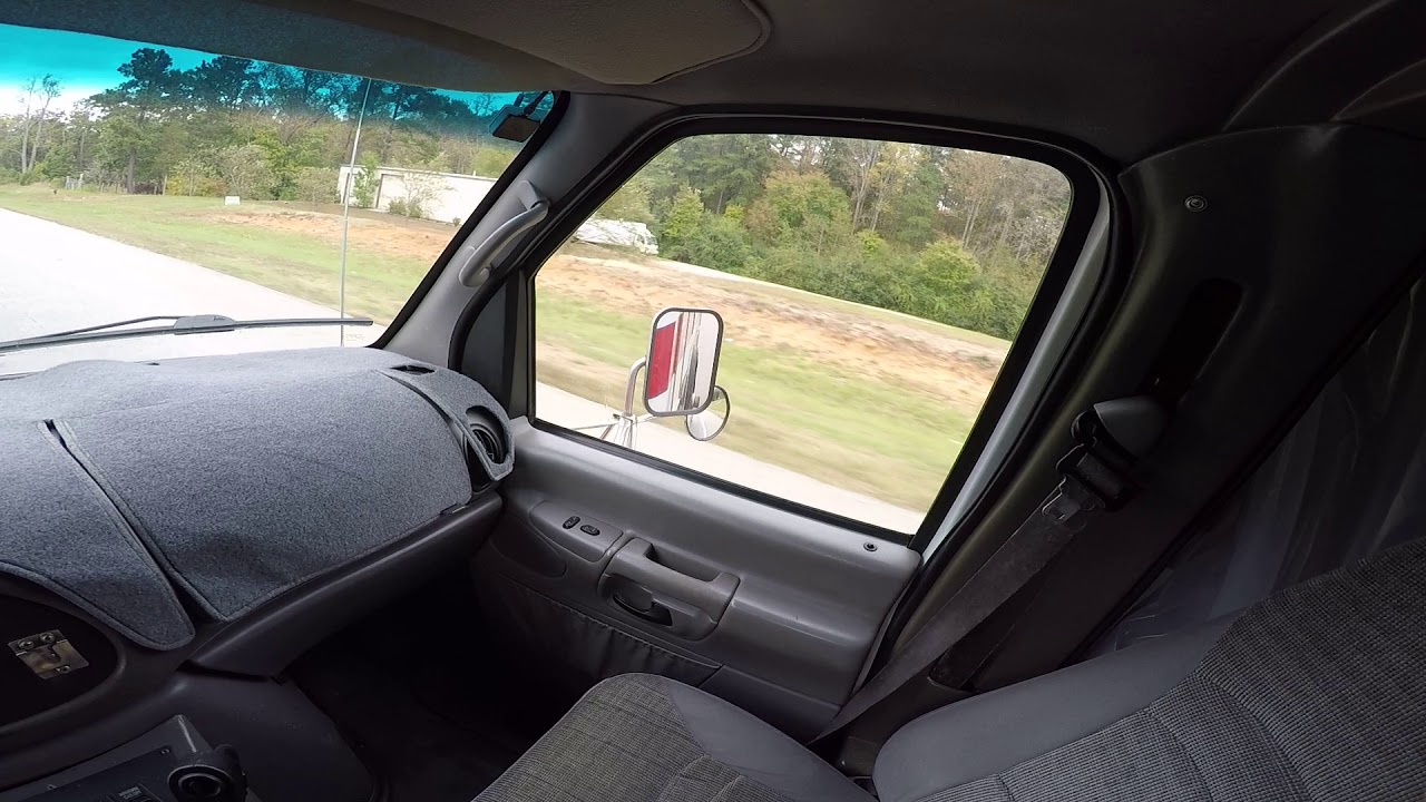 E450 Ambulance - Quick drive down the highway