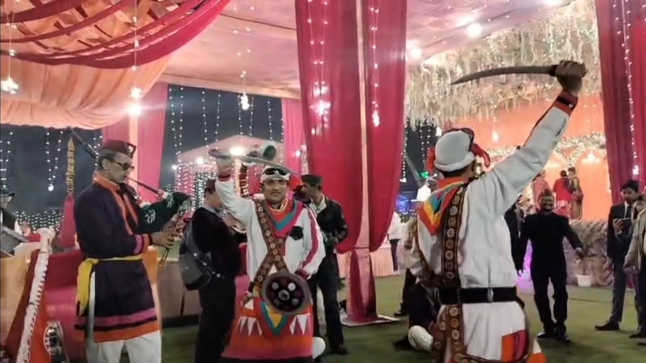 1️⃣ “सरंकार का ज़बरदस्ती नृत्य 😂 | उत्तराखंड असली रंग”