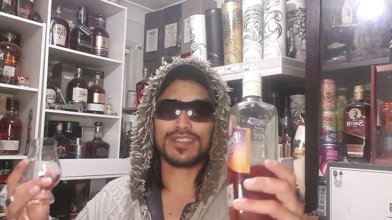 CAMPFIRE - A blend of Aged Reserves  & BOURBON BARREL  FINISHED RUM 37%Alc/Vol By: BUNDABERG 