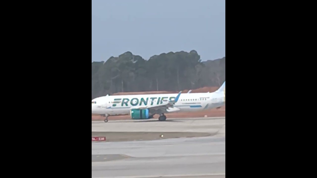 Airplanes at rdu 