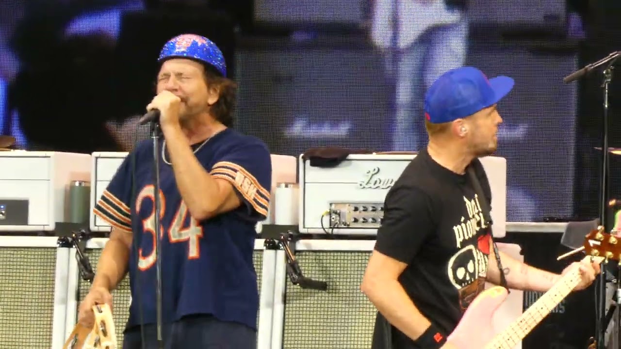 Pearl Jam - Little Wing - Wrigley Field (August 31, 2024)