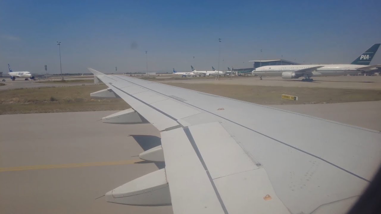 Landing at Islamabad Airport - Pakistan International Airlines (PIA)