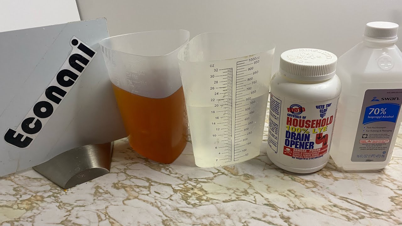 Jab&oacute;n liquido con soda c&aacute;ustica