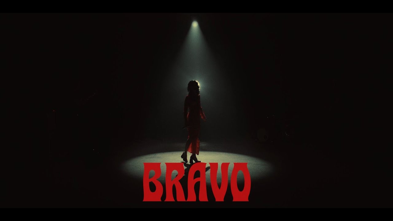 Barbara Pravi - Bravo (Clip Officiel)
