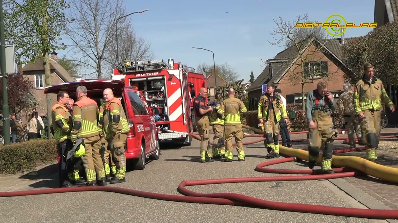 Zeer grote brand in Wijk en Aalburg