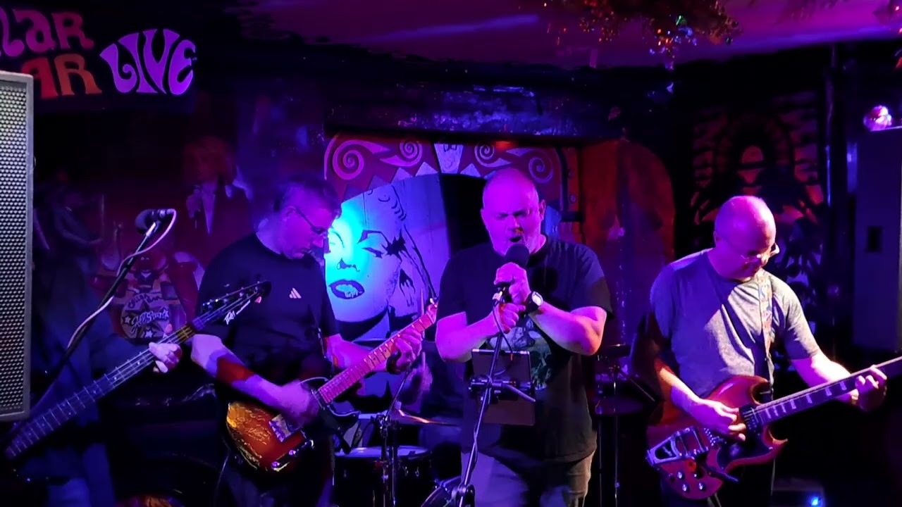 The Ragged at Chaplin's And The Cellar Bar: Up For The Fight 