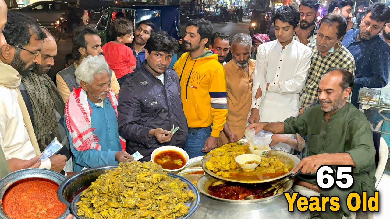 PEOPLES CRAZY FOR NIGHT STREET FOOD IN LAHORE| WHOLE QUANTITY DESI SHORBA MURGH CURRY- SHORBA RECIPE