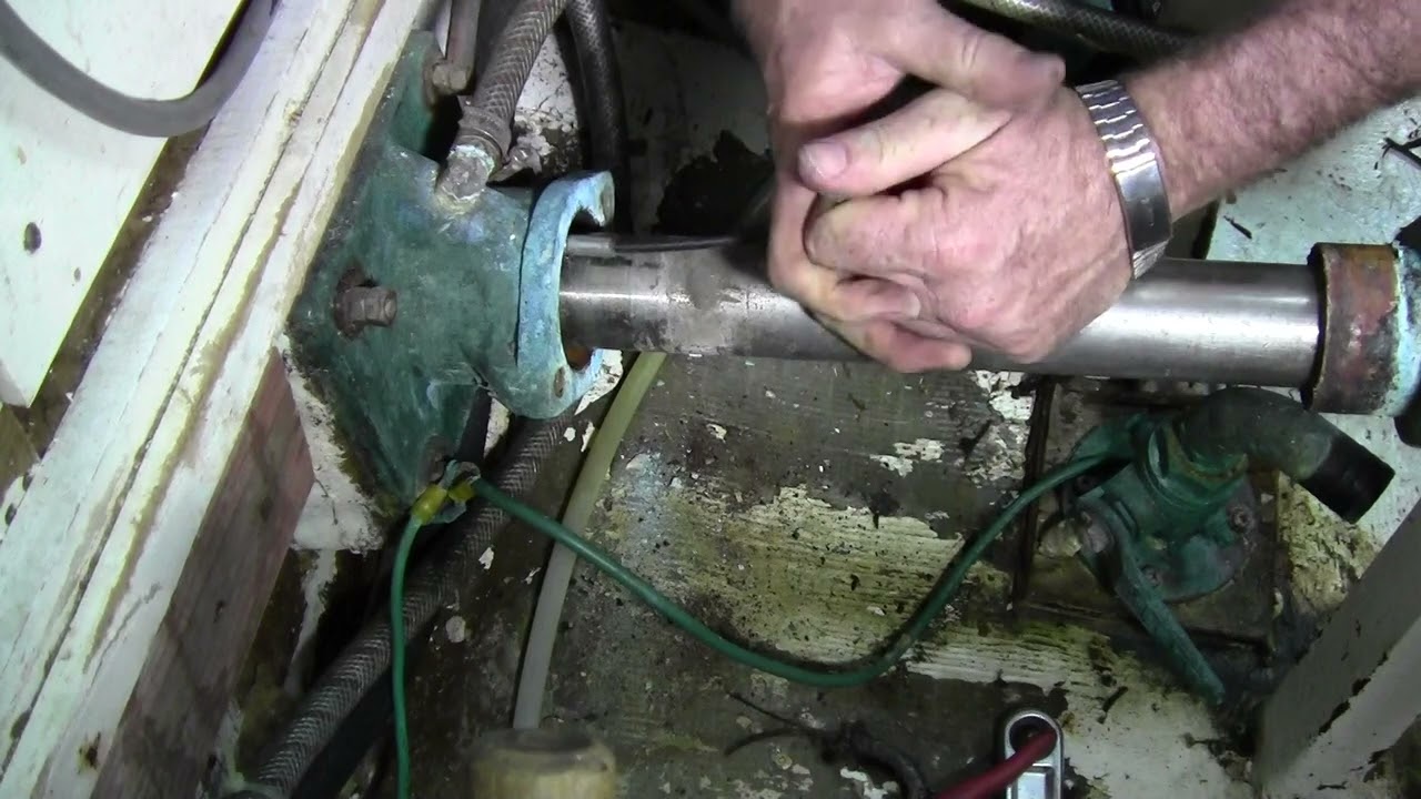 Digging out old stiff flax from traditional shaft seal